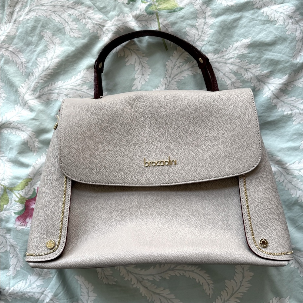 Gorgeous genuine leather purse made in Italy